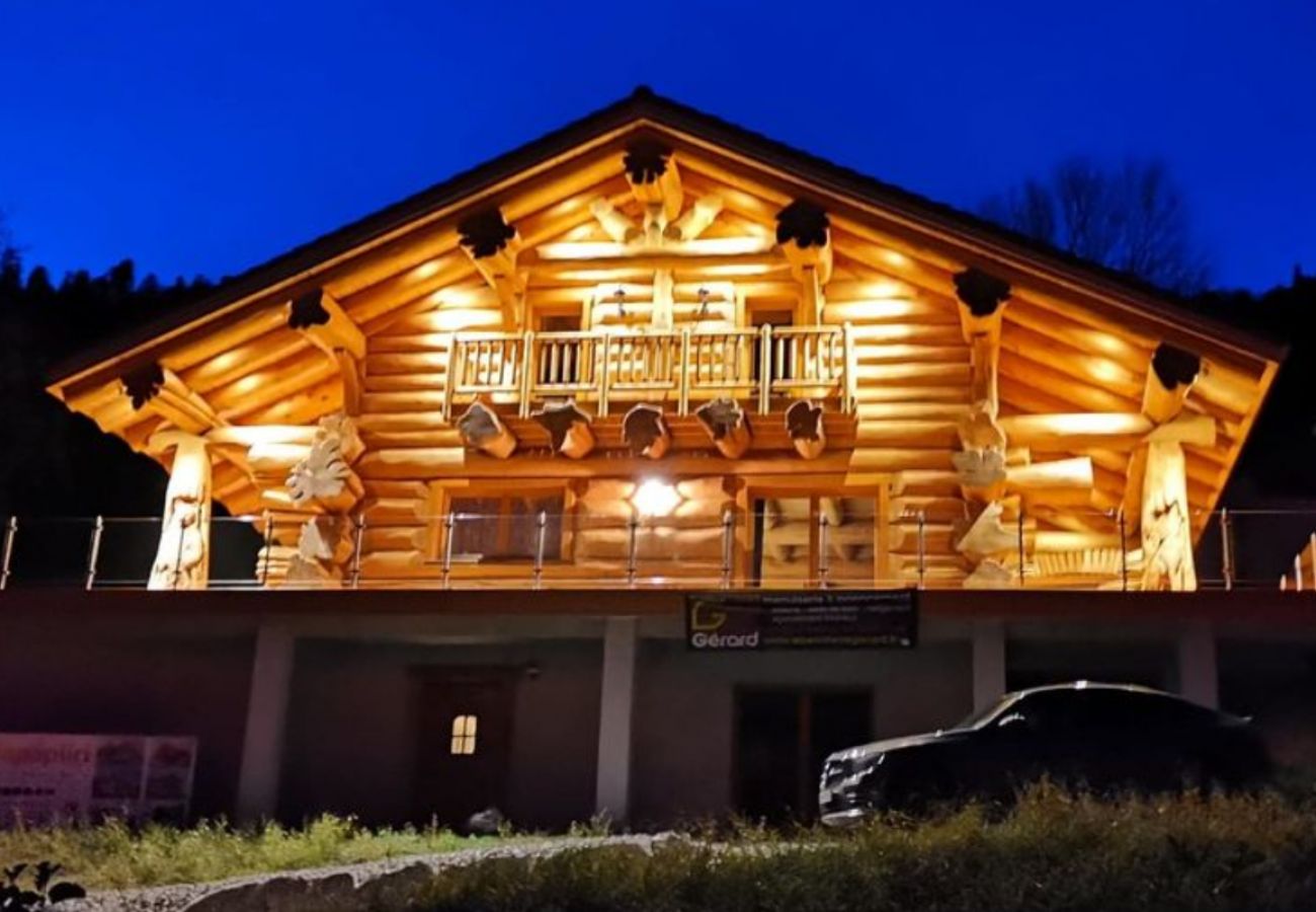 Chalet dans les Vosges La tanière des Vosges, chalet, séjour inoubliable, prestations, spa, sauna, prestige