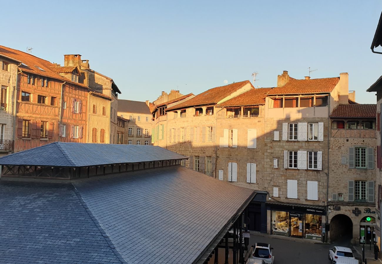 Appartement à Figeac - Au coin de la Halle Appartement à Figeac - Au coin de la Halle