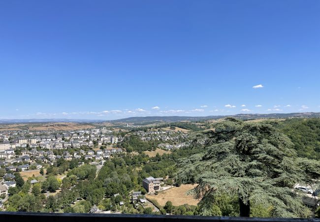 Rodez, appartement, vue, balcon, centre ville, Soulages, parking, lumineux, séjour, famille, travail